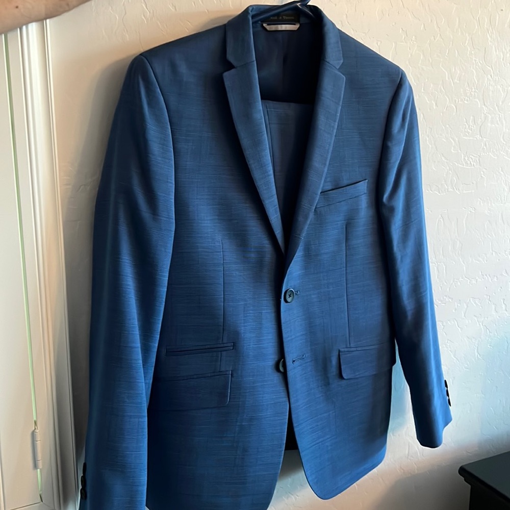 Boys Suit Size 16 inseam 25.5